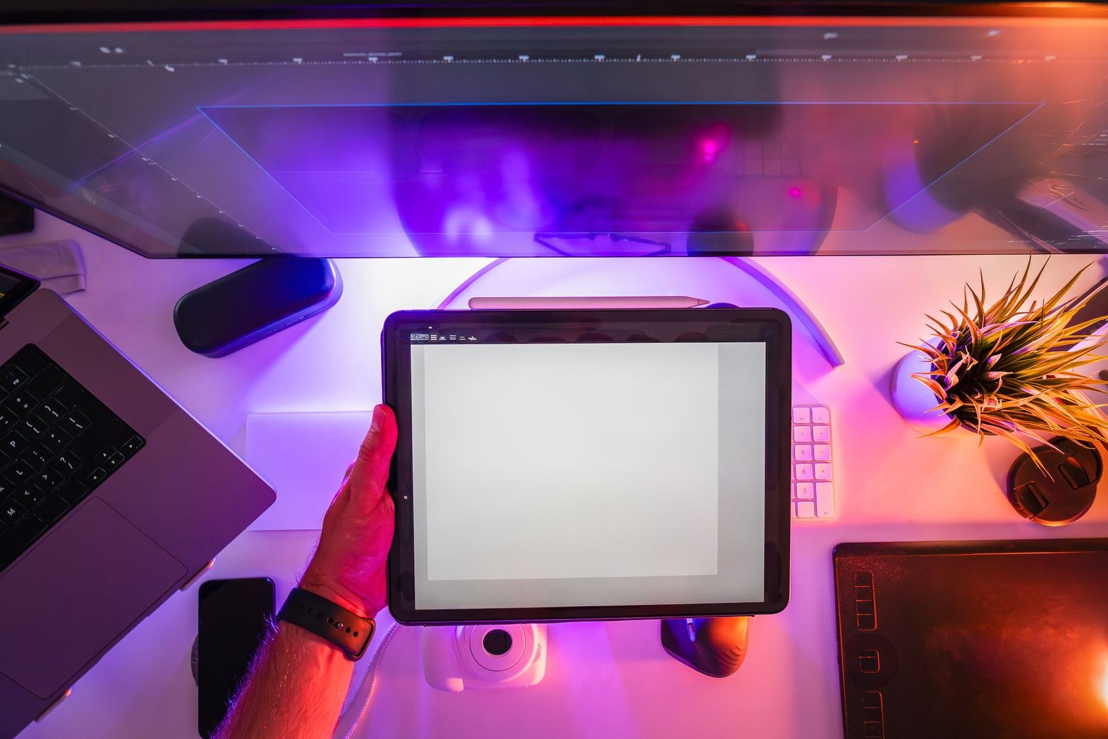 Color grading workstation with scopes on screen